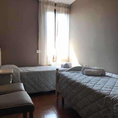 Anfite Apartments Aleardi Peschiera del Garda Buitenkant foto