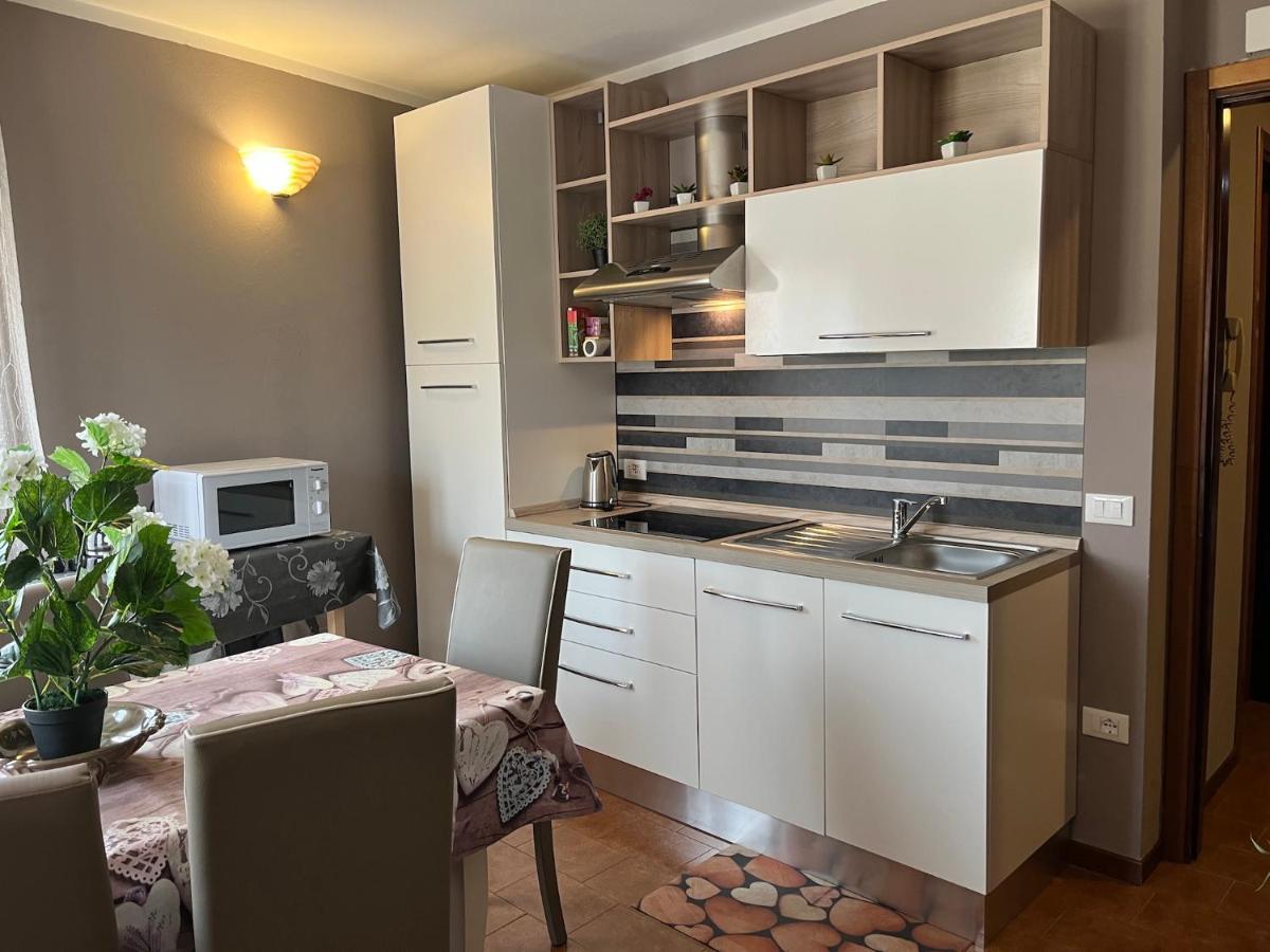Anfite Apartments Aleardi Peschiera del Garda Buitenkant foto