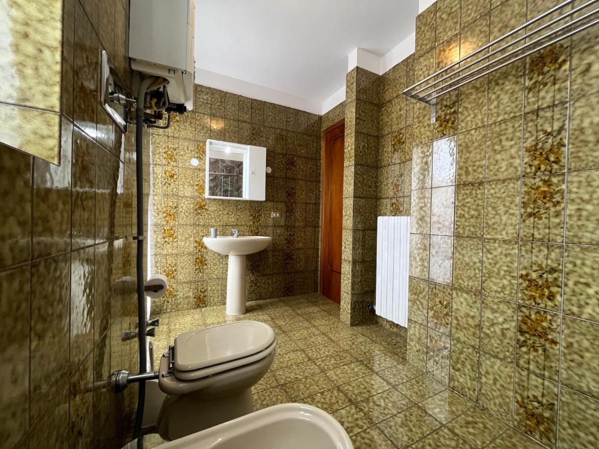 Anfite Apartments Aleardi Peschiera del Garda Buitenkant foto