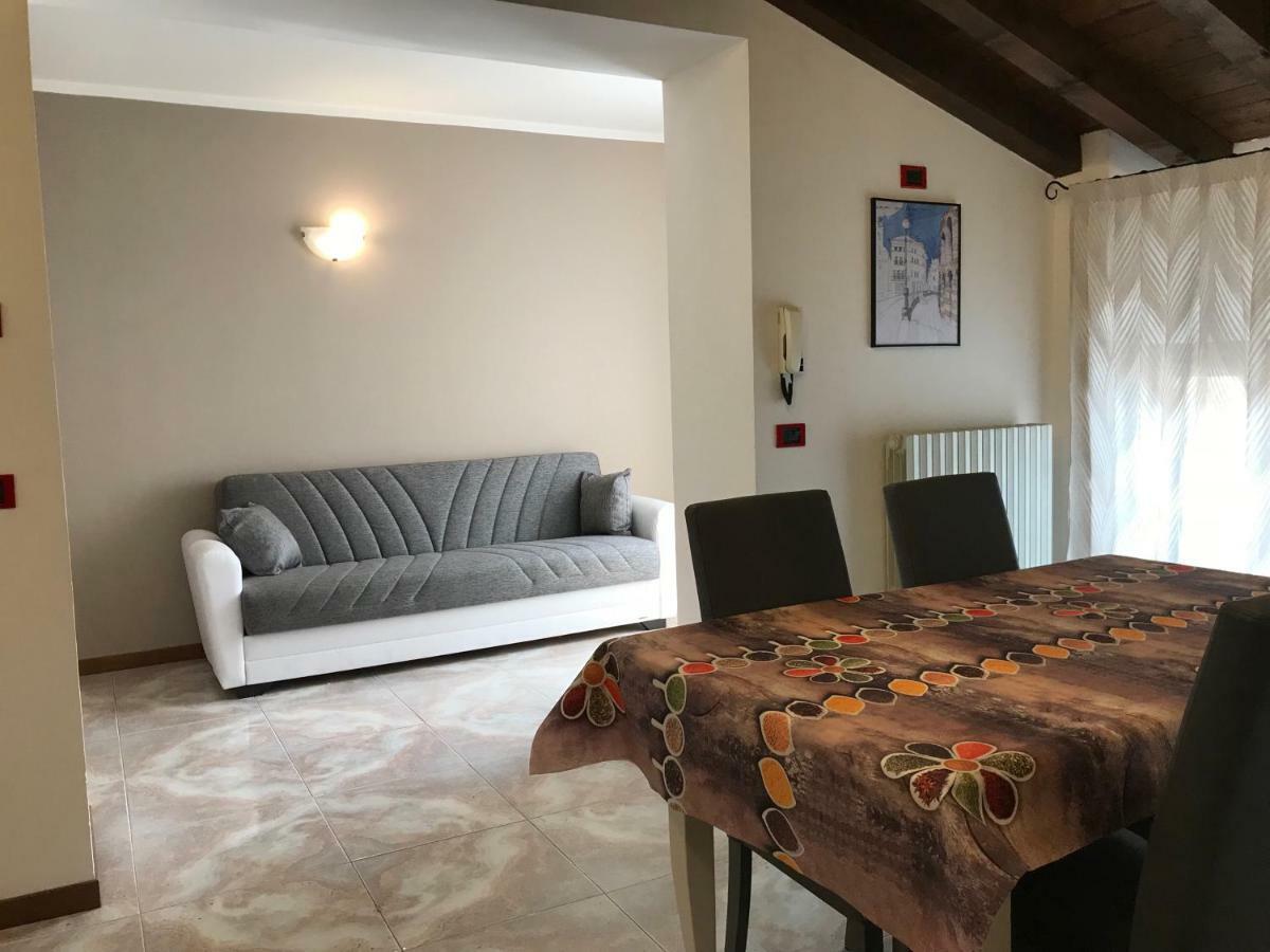 Anfite Apartments Aleardi Peschiera del Garda Buitenkant foto