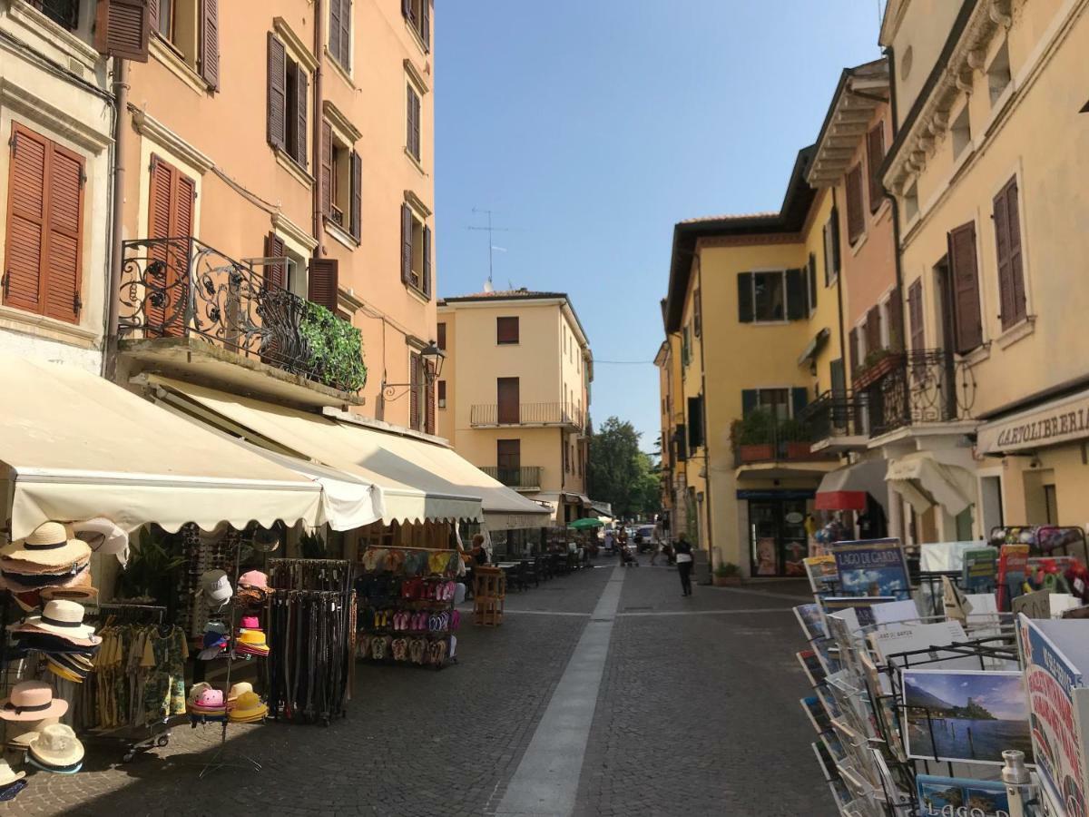 Anfite Apartments Aleardi Peschiera del Garda Buitenkant foto