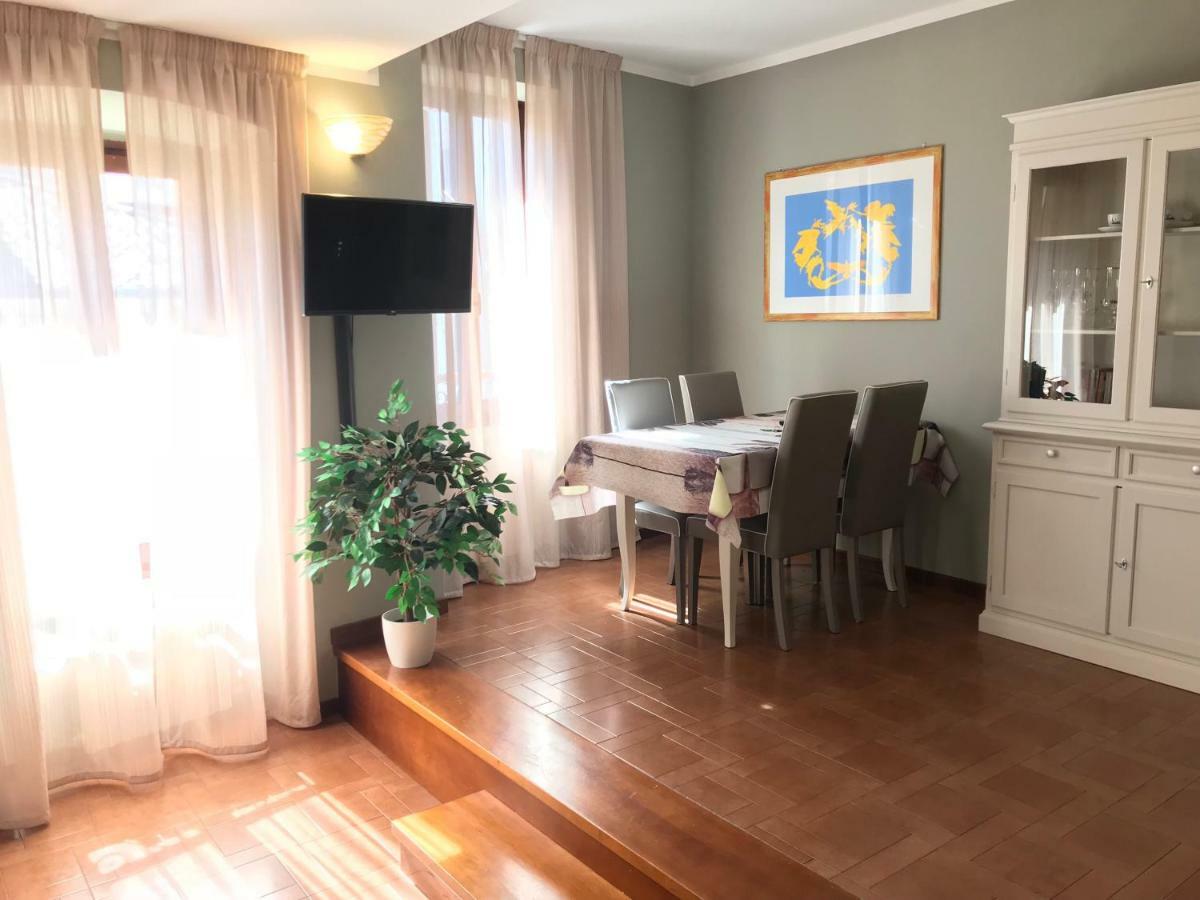 Anfite Apartments Aleardi Peschiera del Garda Buitenkant foto
